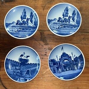 Royal Copenhagen Denmark Gefion springvandet plates x 4.